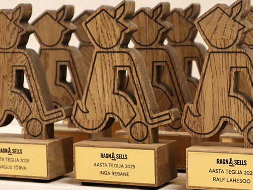 auhindade tellimine - karikad ja medalid - auhinnad puidust